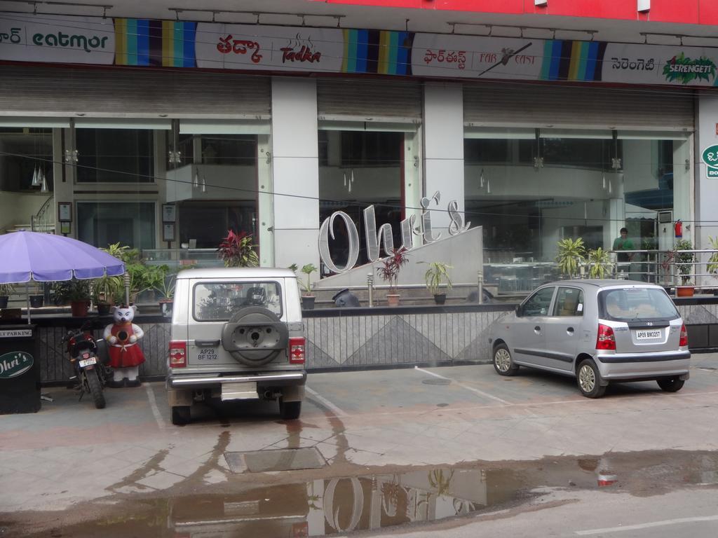 Ohris Banjara Hotel Hyderabad Exterior foto