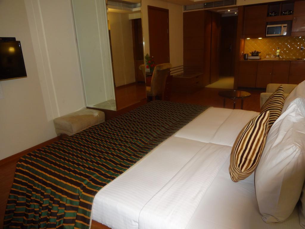 Ohris Banjara Hotel Hyderabad Exterior foto